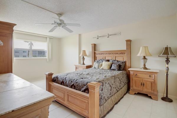 Carlisle At Poinciana Place, 6850 10th Ave N #303, Lake Worth, Florida 33467, image 1