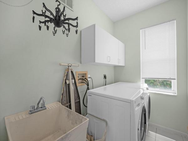 Shadow Creek Village, 6211 Shadow Tree Ln, Lake Worth, Florida 33463, image 1