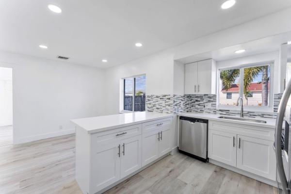 College Park, 240 NW 5th St, Deerfield Beach, Florida 33441, image 1