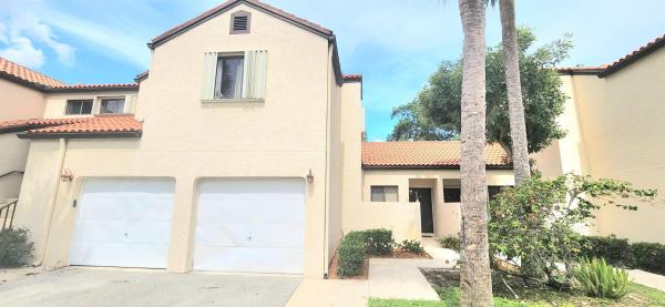 South Lake At Dos Lagos, 14 Via De Casas Sur #102, Boynton Beach, Florida 33426, image 1