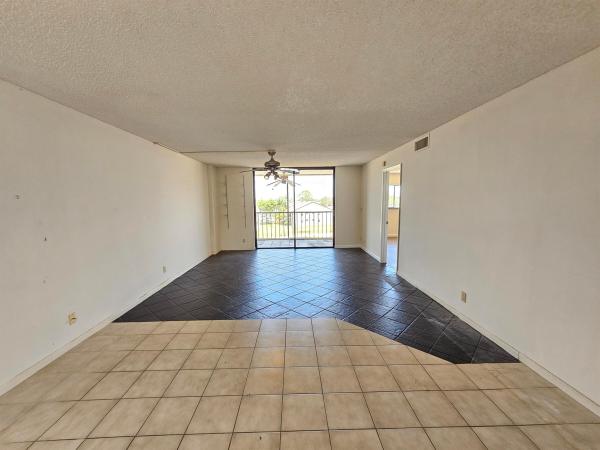 Fairway Club, 4725 Lucerne Lakes Blvd E #413, Lake Worth, Florida 33467, image 2