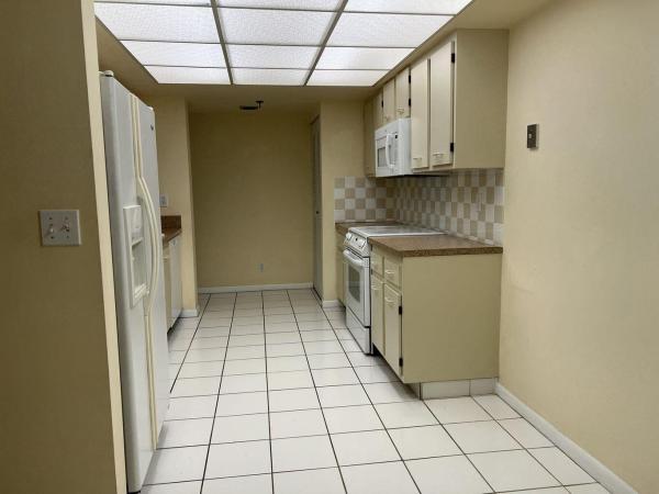 Lavers Resort & Racquet Club, 955 Egret Cir #202, Delray Beach, Florida 33444, image 1