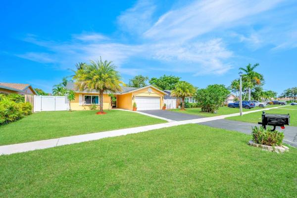 Saddlebrook, 18414 Alydar Way, Boca Raton, Florida 33496, image 1