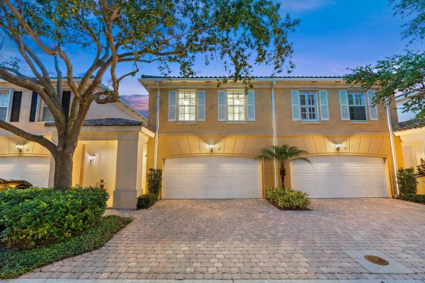 Tequesta Oaks, 17 Oakleaf Ct, Tequesta, Florida 33469, image 1