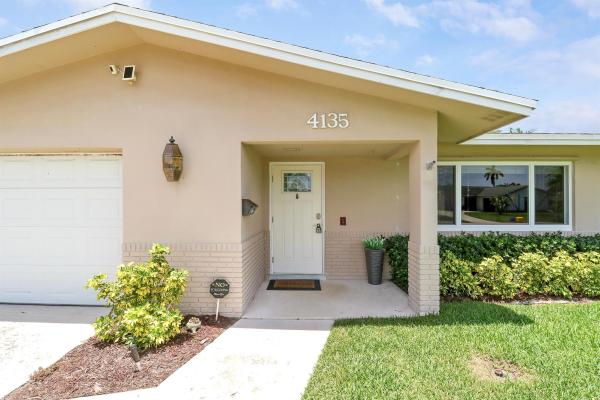 Palm Beach Gardens No HOA, 4135 Lakespur Cir, Palm Beach Gardens, Florida 33410, image 1