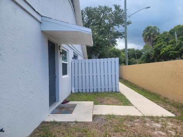 Southern Courtyard, 2001 Oleander Blvd #C, Fort Pierce, Florida 34950, image 1