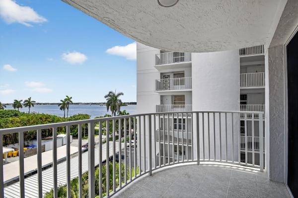 Harbor Towers & Marina, 3901 S Flagler Dr #504, West Palm Beach, Florida 33405, image 1