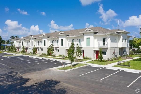 Palm Beach Farms, 3902 Melaleuca Ln, Lake Worth Beach, Florida 33461, image 1