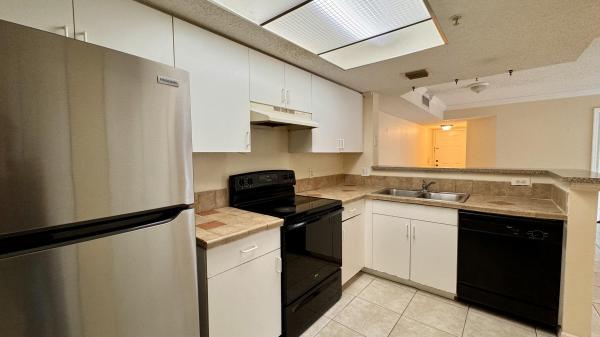 Evergreen Lakes, 5055 Wiles Rd #206, Coconut Creek, Florida 33073, image 1