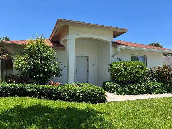 Seminole Heights, 745 Tallapoosa St, West Palm Beach, Florida 33405, image 1