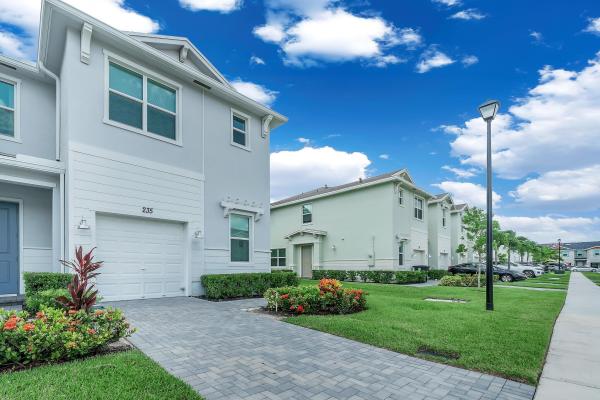 Veranda Landing, 235 SE Woodbark St, Port St. Lucie, Florida 34984, image 1