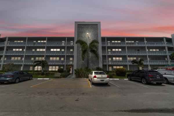 Islewood, 4010 Islewood D, Deerfield Beach, Florida 33442, image 3
