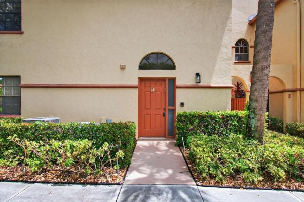 Excellente Village, 5131 Europa Dr #J, Boynton Beach, Florida 33437, image 3