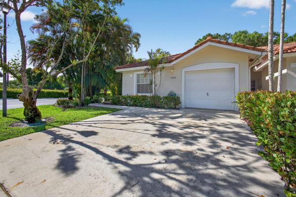 Sierra Vista, 5020 N La Sedona Cir, Delray Beach, Florida 33484, image 1