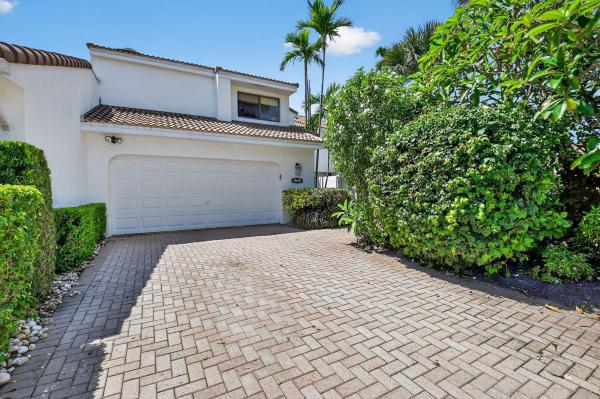 Bay Wood At Boca West Country Club, 19652 Bay Cove Dr, Boca Raton, Florida 33434, image 1
