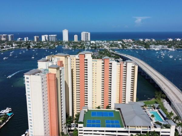 Marina Grande Club & Residences, 2640 Lake Shore Dr #1012, Riviera Beach, Florida 33404, image 1