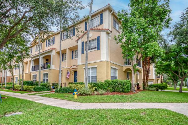Bexley Park, 1403 W Wickham Cir, Delray Beach, Florida 33445, image 1