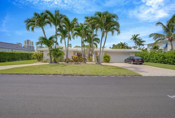 Palm Beach Isles, 1211 Bimini Ln, Riviera Beach, Florida 33404, image 1