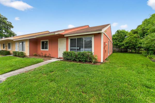 Forest Glen Townhouses, 4739 Orleans Ct #D, West Palm Beach, Florida 33415, image 1