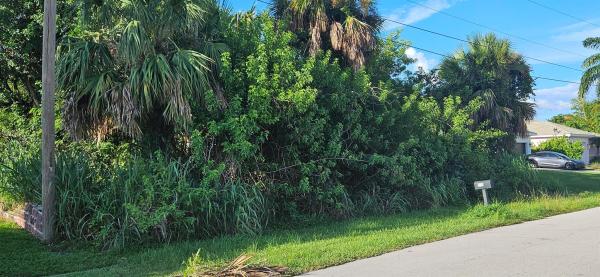 Hidden Oaks, 1225 SW Ackard Ave, Port St. Lucie, Florida 34953, image 1