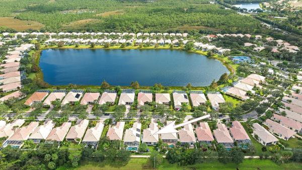 Carleton Oaks, 8875 Oldham Way, Palm Beach Gardens, Florida 33412, image 1