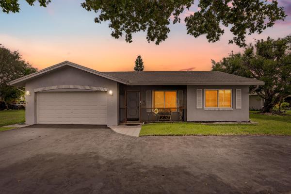 Spring Lake, 9735 NW 82nd St, Tamarac, Florida 33321, image 1