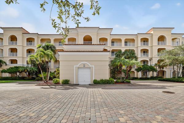 Harbour Isle West, 18 Harbour Isle Dr #203, Fort Pierce, Florida 34949, image 1
