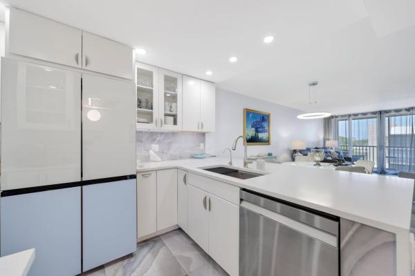Boca Bayou, 12 Royal Palm Way #605, Boca Raton, Florida 33432, image 1