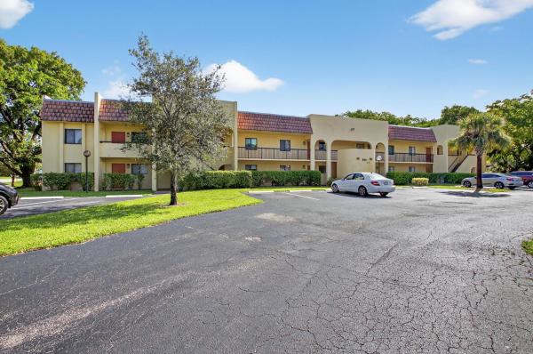 Boca Terrace, 900 SW 9th Street Cir #102, Boca Raton, Florida 33486, image 1