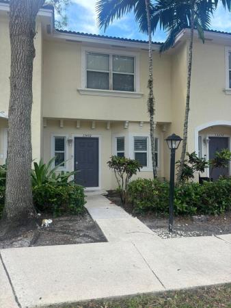 Georgian Courts, 13492 Old Englishtown Rd, Wellington, Florida 33414, image 1