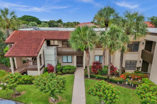 Lakeside Of Banyan Springs, 5306 Cedar Lake Dr #201, Boynton Beach, Florida 33437, image 1