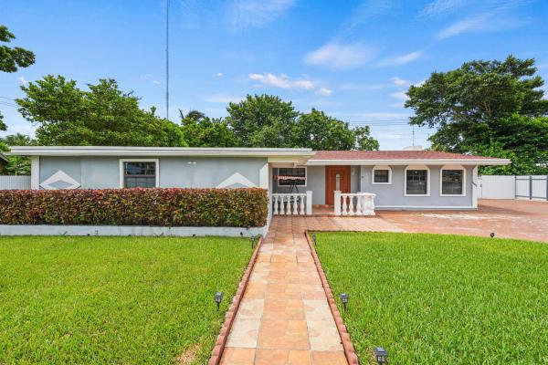 401 NW 198th St, Miami, Florida 33169, image 1
