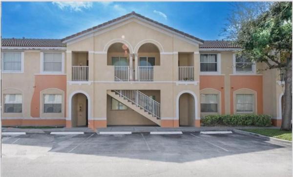 2731 SE 17th Ave #210, Unincorporated Dade County, Florida 33035, image 1