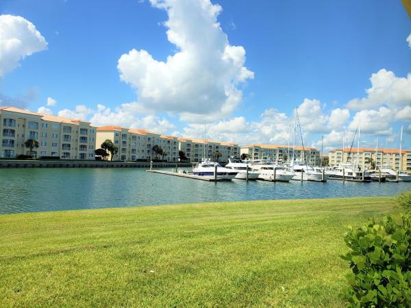 Harbour Isle East, 8 Harbour Isle Dr #105, Fort Pierce, Florida 34949, image 1