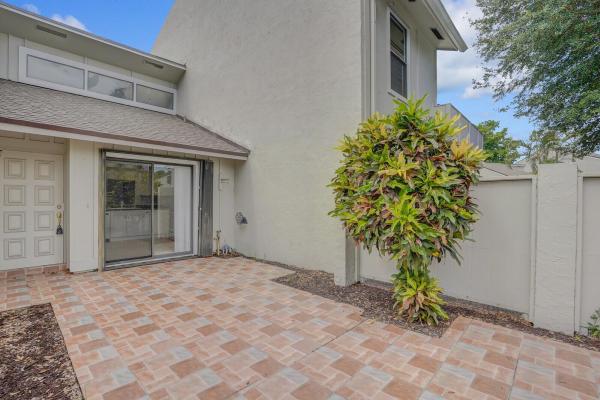 Hidden Landing, 12712 Spinnaker Ln, Wellington, Florida 33414, image 1