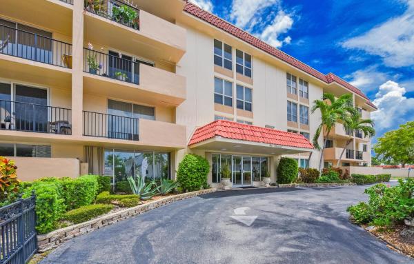 Boca View, 1000 Spanish River Rd #4s, Boca Raton, Florida 33432, image 1
