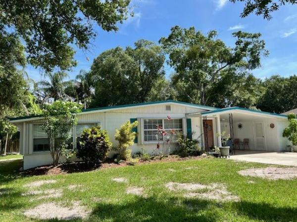 Hunt's, 611 Brack Rd, Fort Pierce, Florida 34982, image 1