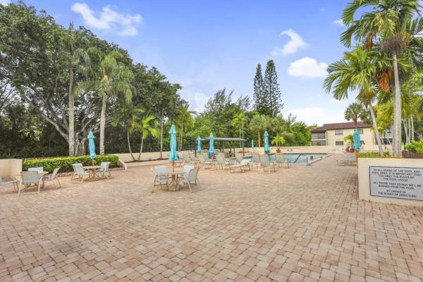 Glades Of Boca Lago, 21863 Arriba Real, Boca Raton, Florida 33433, image 2