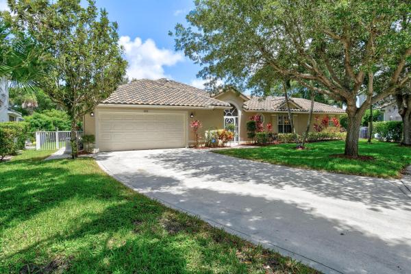 Egret Landing At Jupiter, 303 Hardwood Pt, Jupiter, Florida 33458, image 1