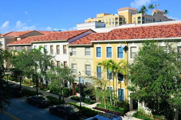 The Courtyards In CityPlace, 630 S Sapodilla Ave #327, West Palm Beach, Florida 33401, image 1