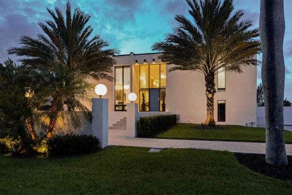 Santa Barbara Shores, 2549 SE 9th St, Pompano Beach, Florida 33062, image 1