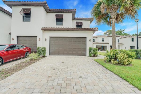 Casa Del Sol, 352 Bella Sol Way, West Palm Beach, Florida 33406, image 1