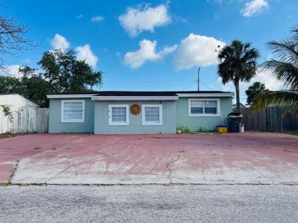 Gun Club Estates, 4219 N Browning Dr, West Palm Beach, Florida 33406, image 1