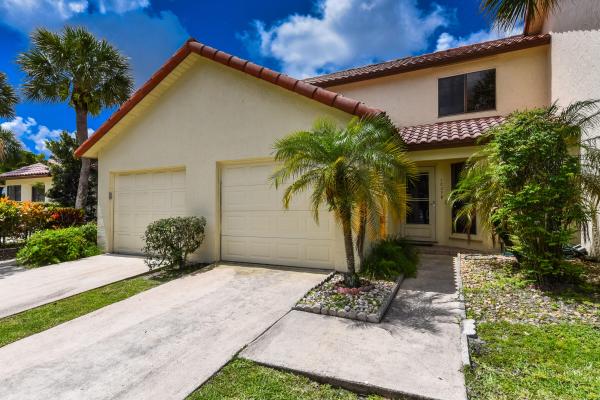 Woodstream, 10298 Hidden Springs Ct, Boca Raton, Florida 33498, image 1