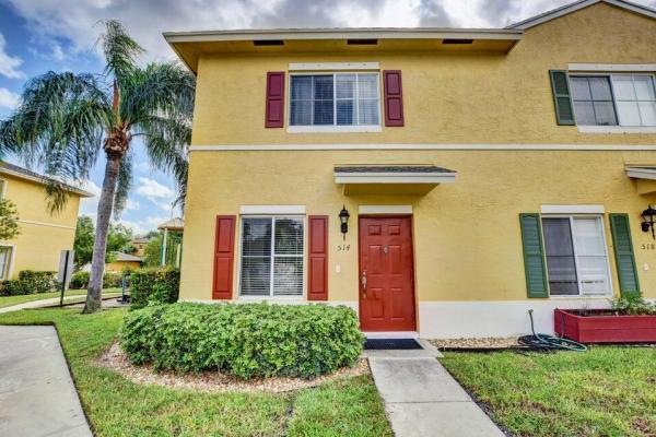 Lyman Village, 514 W Bloxham St, Lantana, Florida 33462, image 1