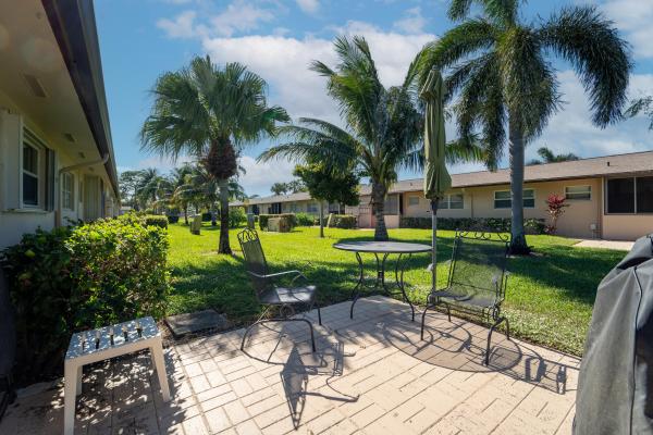 Crosley At Cresthaven Villas, 2990 Crosley Dr E #D, West Palm Beach, Florida 33415, image 3
