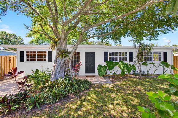 Jupiter River Estates, 1007 W Hawie St, Jupiter, Florida 33458, image 1
