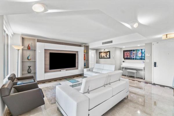 Mizner Court, 140 SE 5th 343rd Ave #343, Boca Raton, Florida 33432, image 1