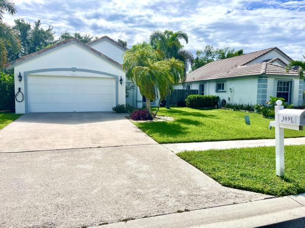 The Estates At Oak Hamlet, 1891 Oak Berry Cir, Wellington, Florida 33414, image 1