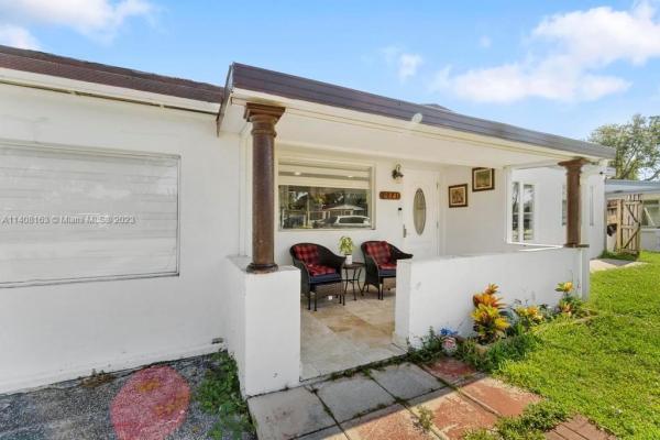 Driftwood Acres, 6841 Atlanta St, Hollywood, Florida 33024, image 1